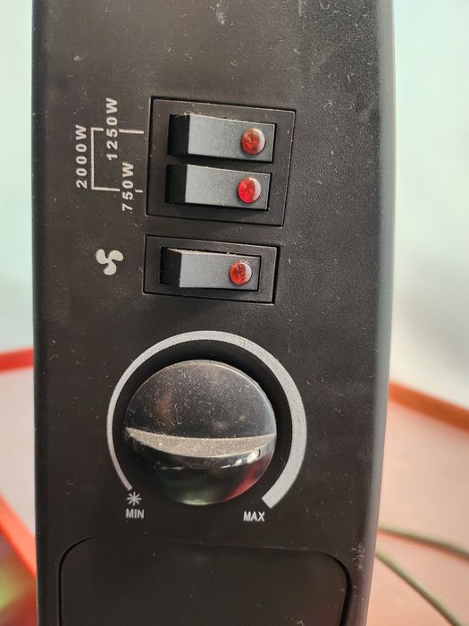 grzejnik konwektorowy Sencor SCF 2001