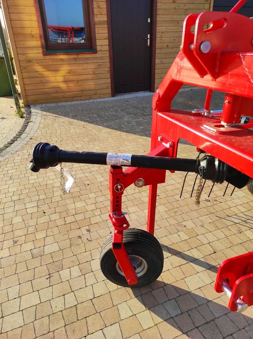 Zgrabiarka karuzelowa TANDEM 3,5m 4,2m wirnikowa WOM Metal-Technik