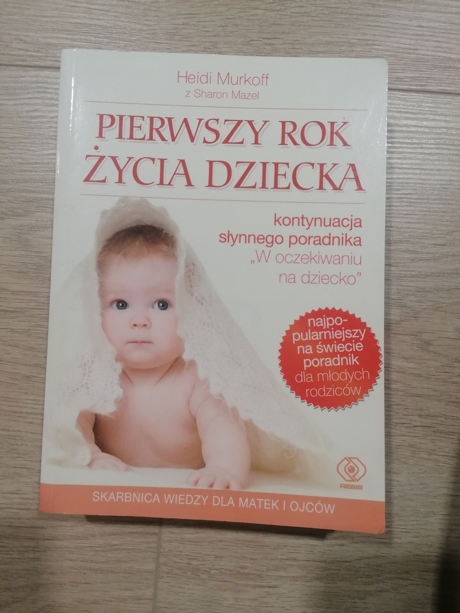 Ciąża, pielęgnacja i wychowanie małych dzieci, 3 książki