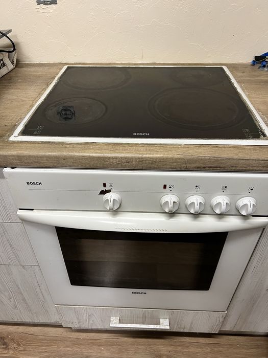 Елетро плита bosch індукціонна - духовка