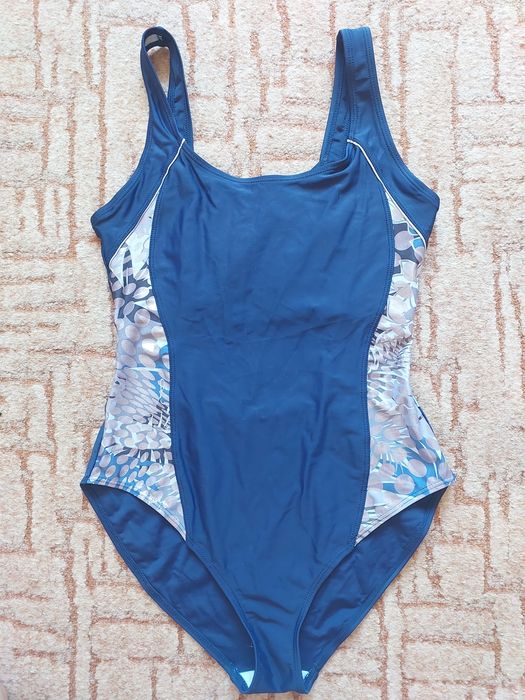 Слитные купальники