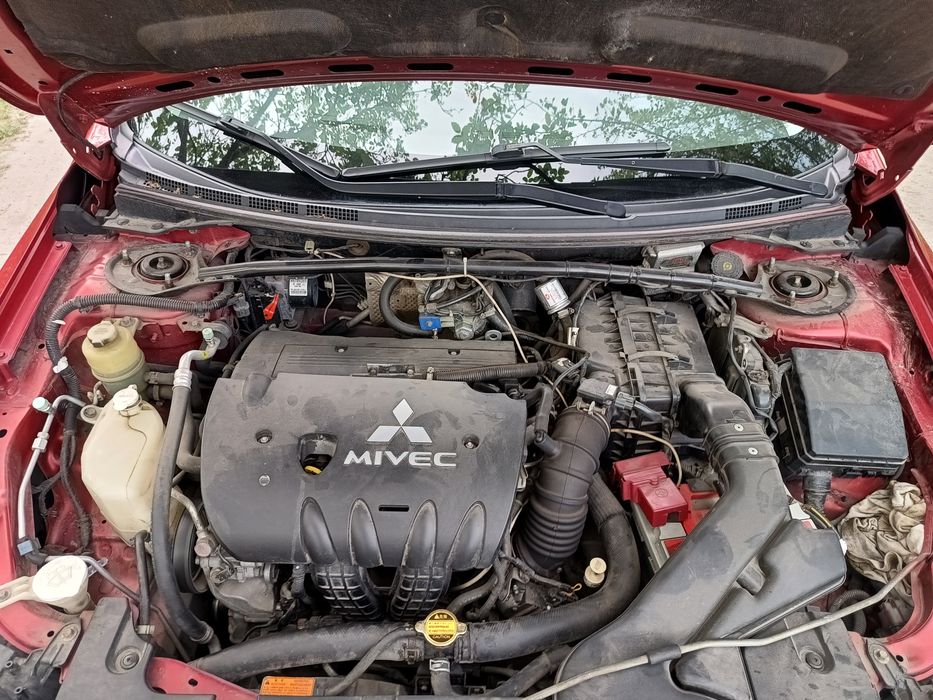 Mitsubishi lancer 10 2.0