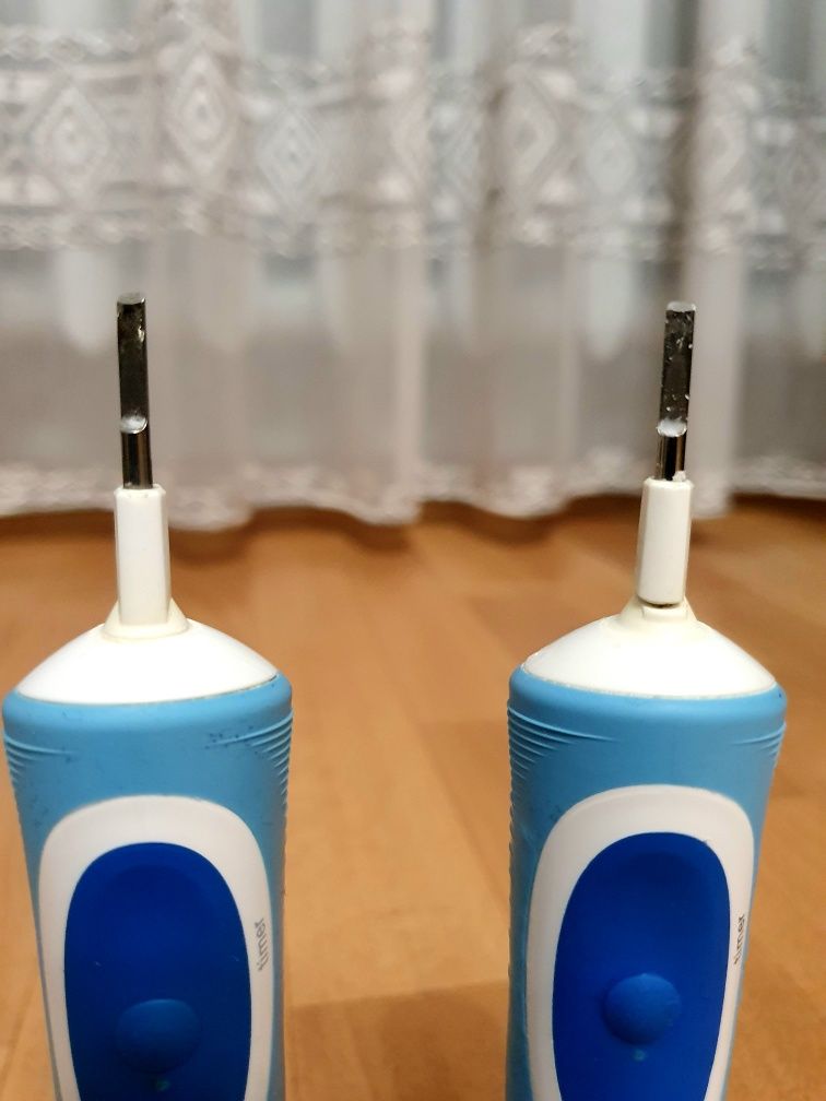 Електрозубна щітка Oral-b Braun  300 ГРН. за 2 шт.