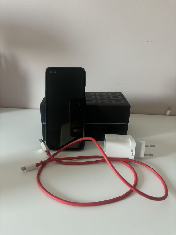 One plus Nord 2003AC 8 GB RAM + 128GB