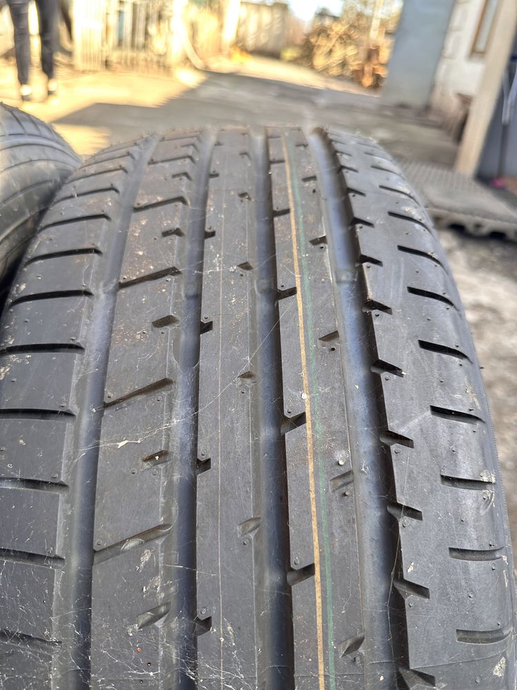 Літня 2 шини  Toyo Proxes 225/55 r19 19 рік не суха