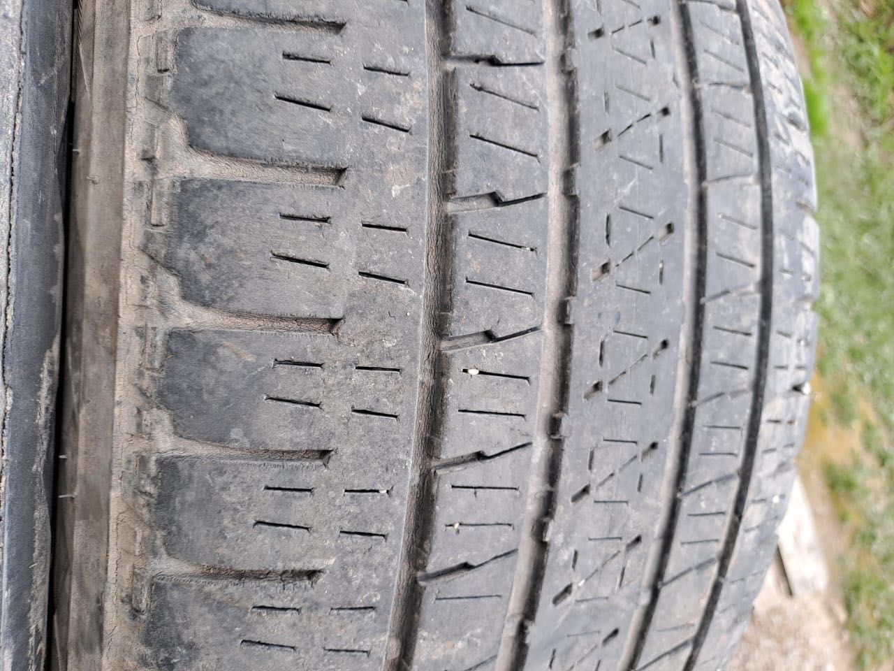 Bridgestone 265/50 R20