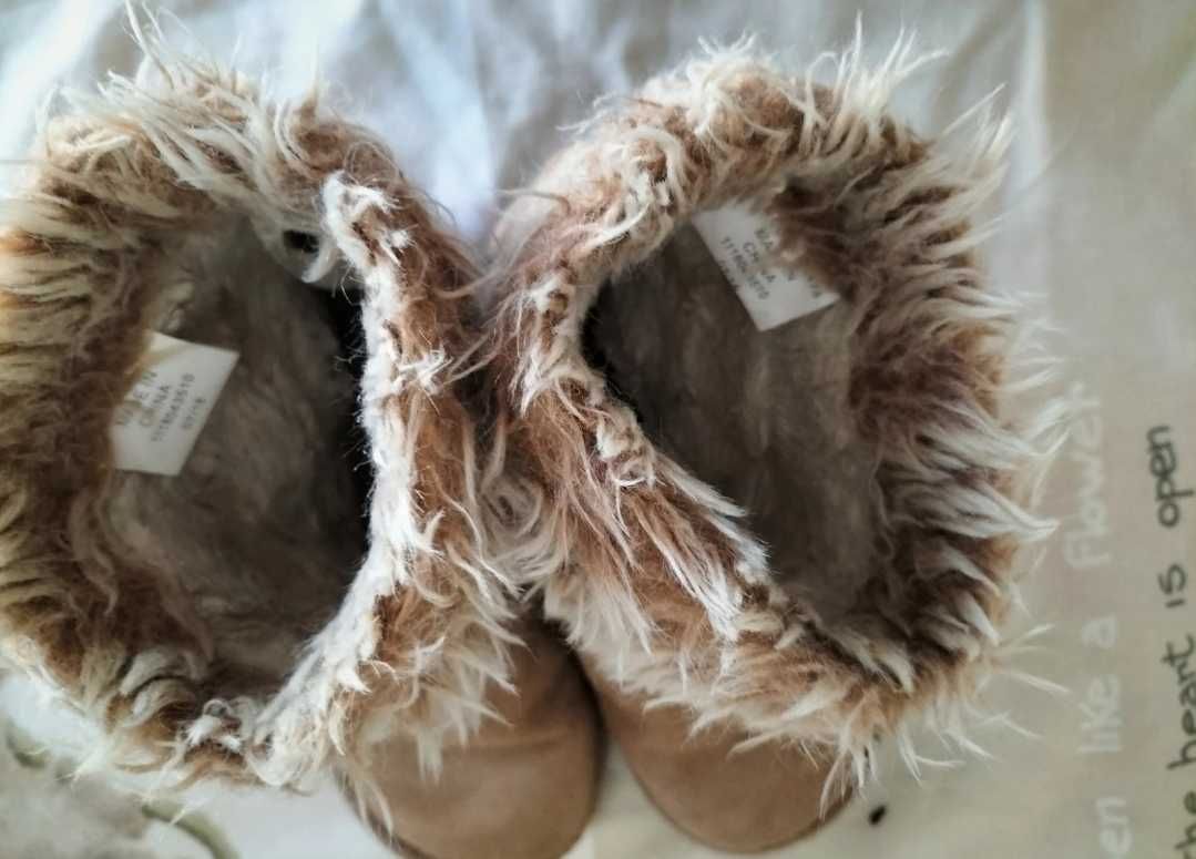 Botas de pêlo menina