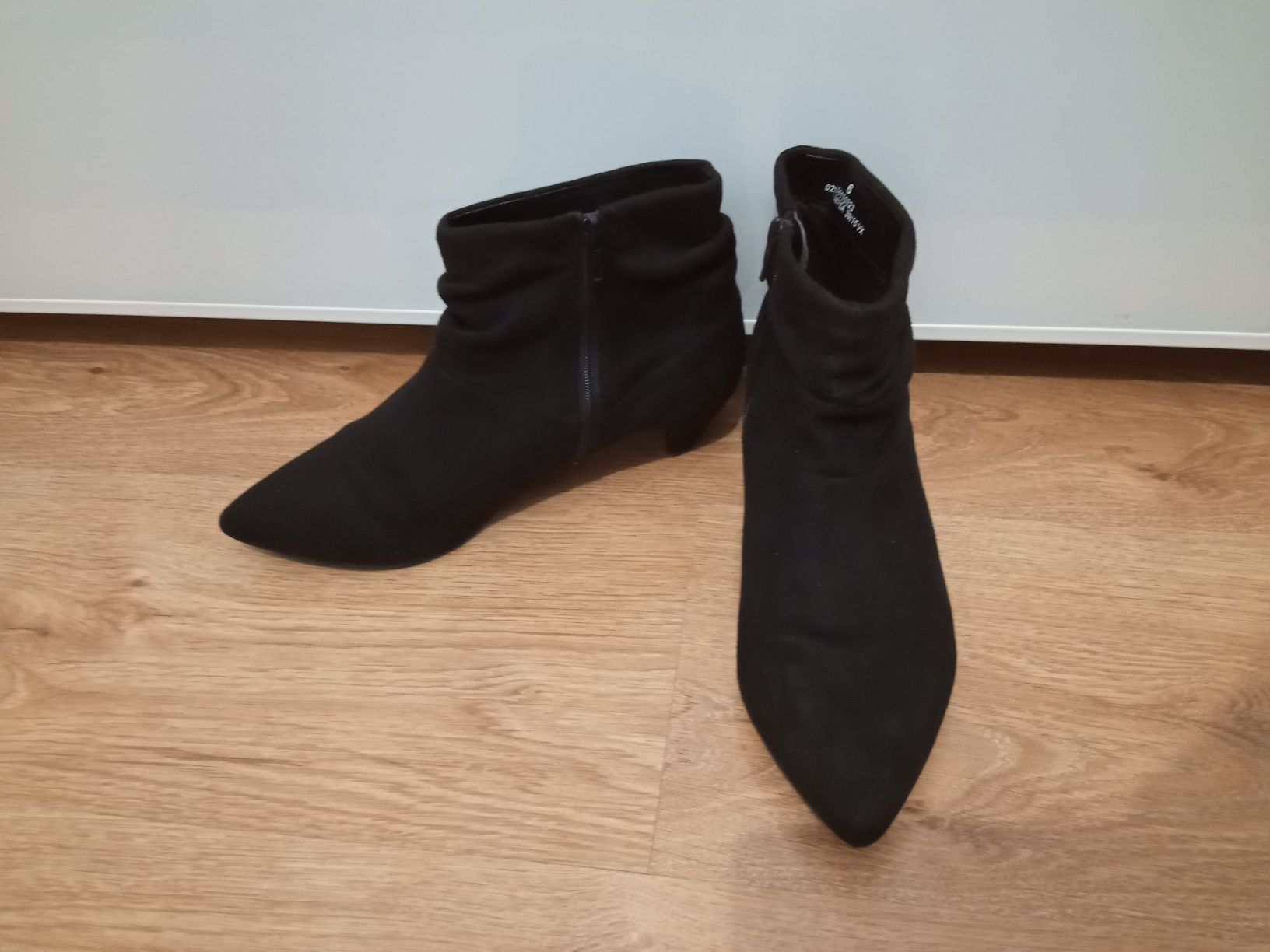 Buty botki czarne M&S r39