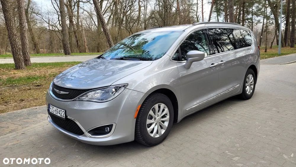 Chrysler Pacifica Chrysler Pacyfica 8osobowy