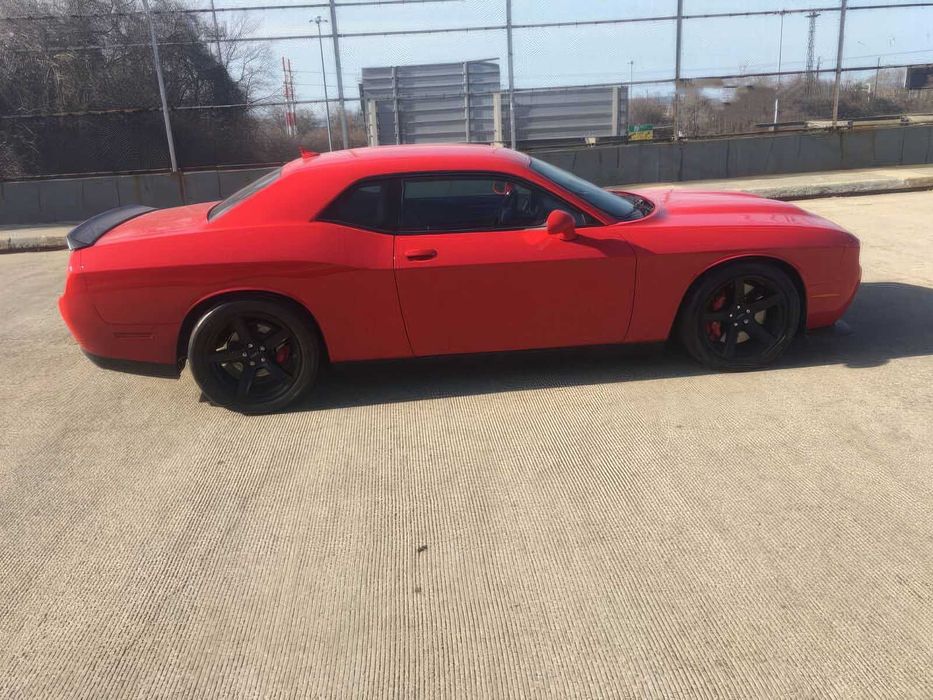 Dodge Challenger SRT Hellcat      2020