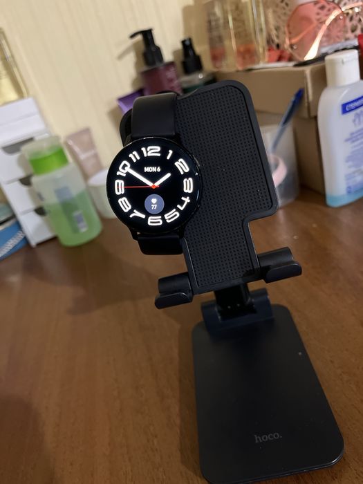 Samsung Galaxy Watch Active 2 (алюминиевый корпус)