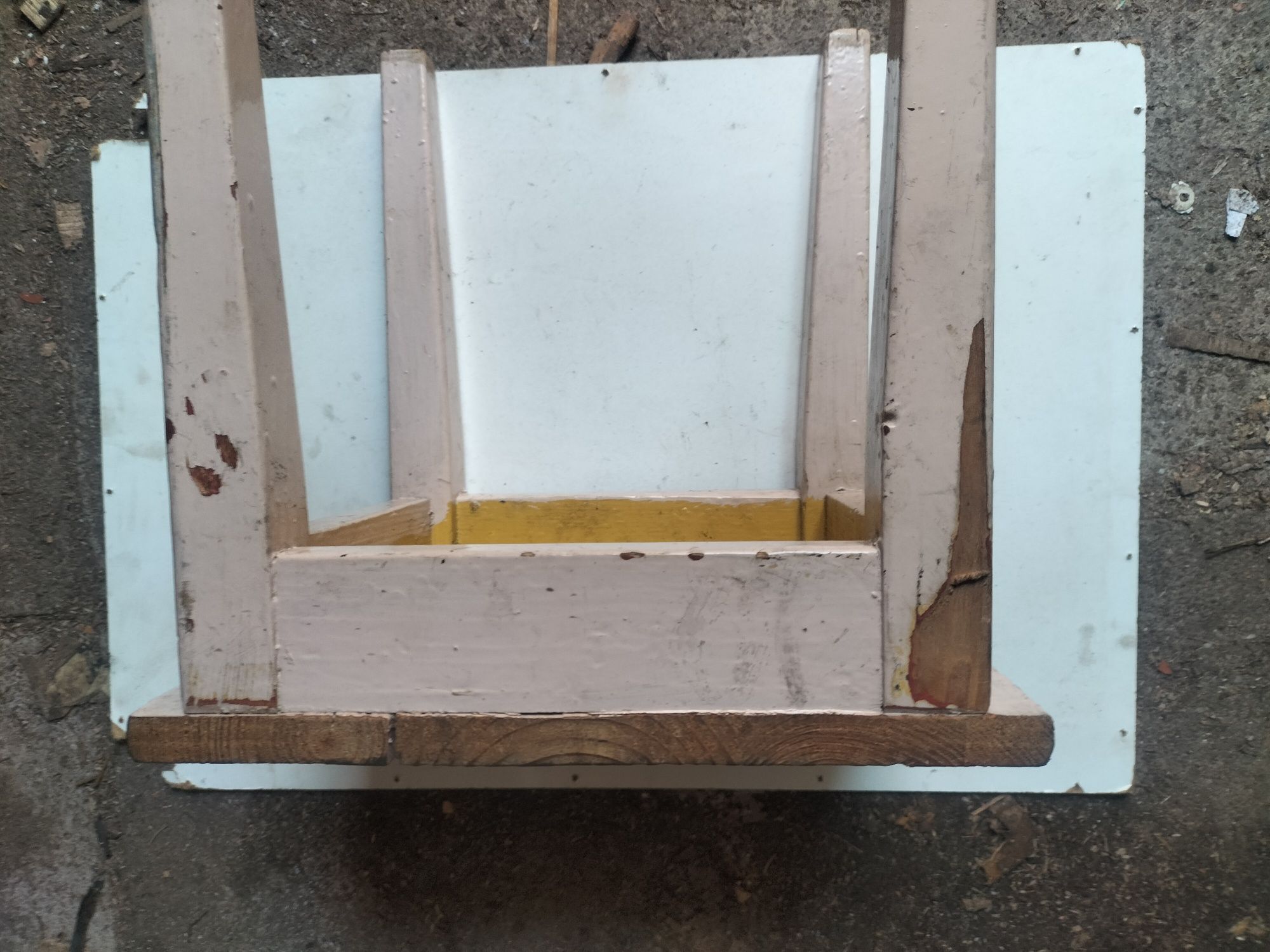 Mały taboret kuchenny PRL