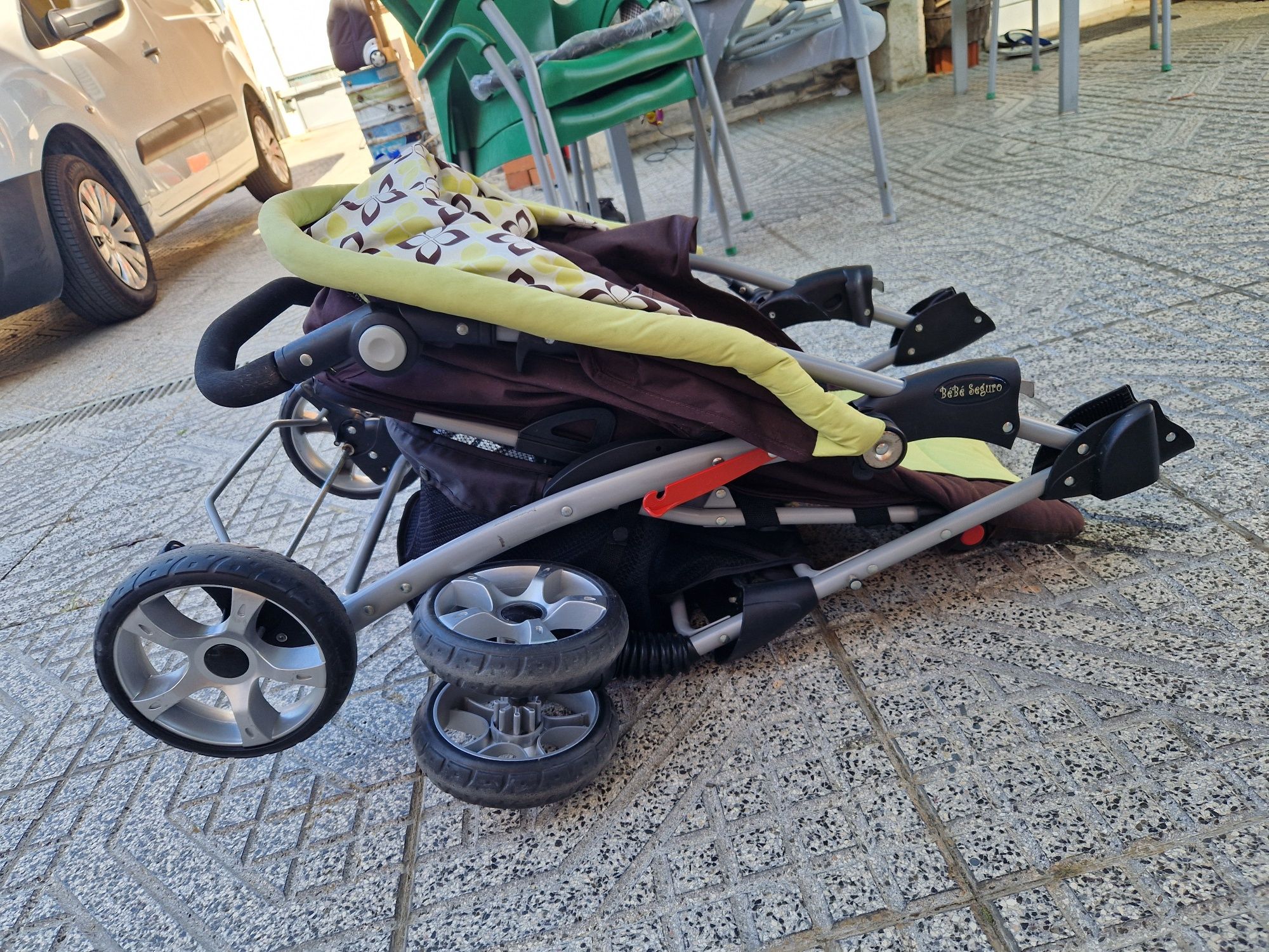 Carrinho de bebé