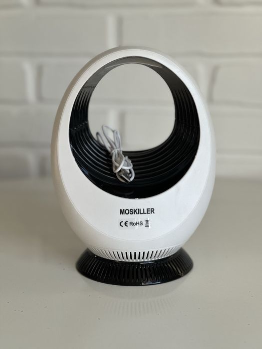 Лампа, ловушка для комаров