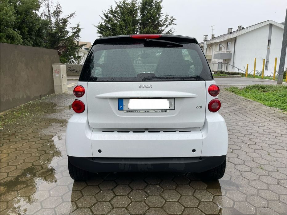 Smart Fortwo CDI (diesel/gasóleo) com Direção Assistida - 146000km
