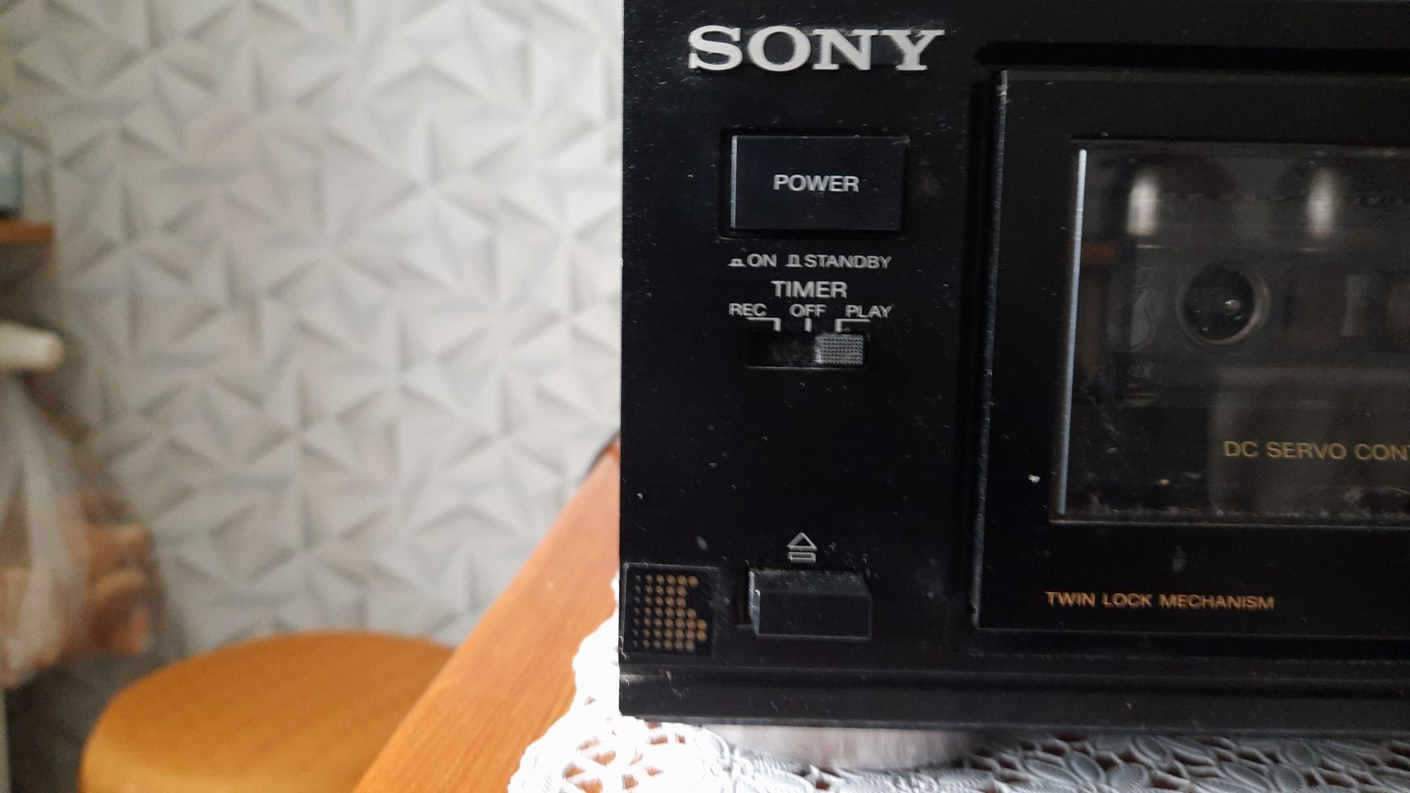 Magnetofon kasetowy Sony