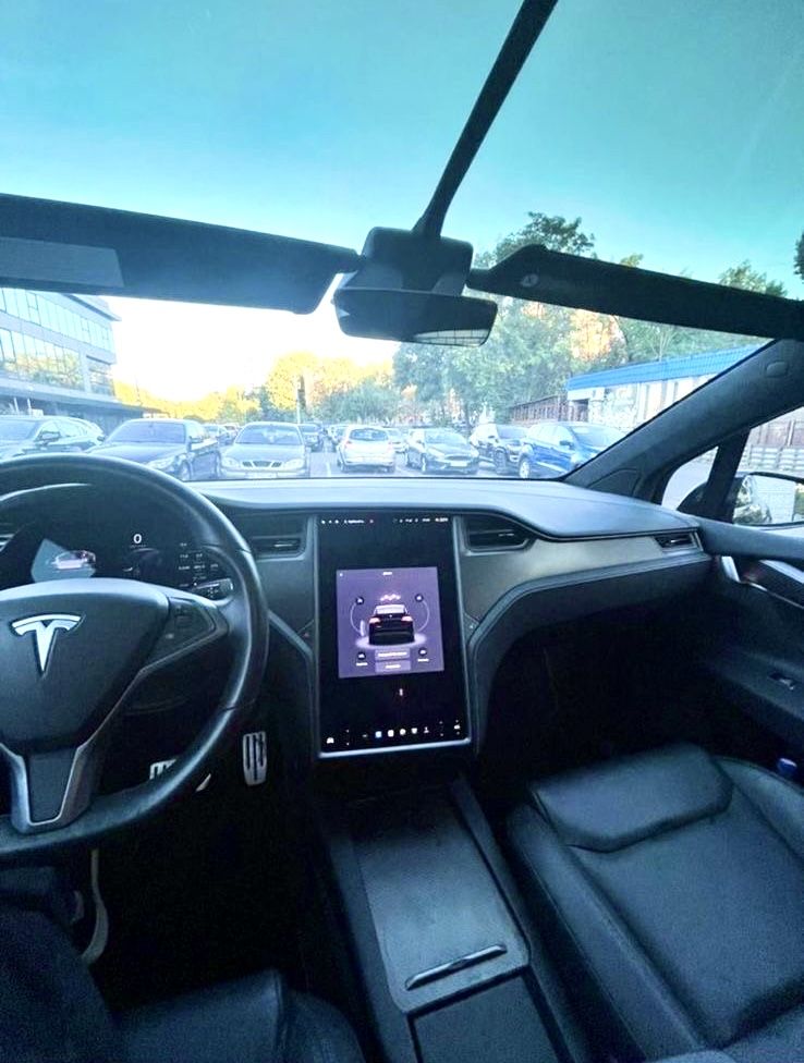 TESLA Model X Perfomance Ludicrous+