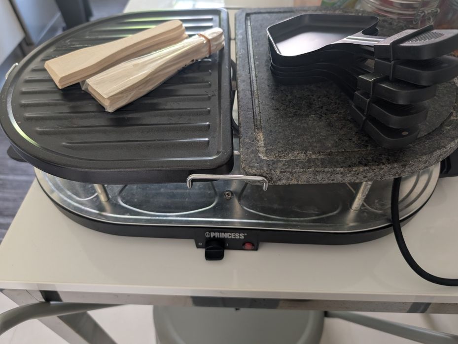 Grelhador de mesa - raclette