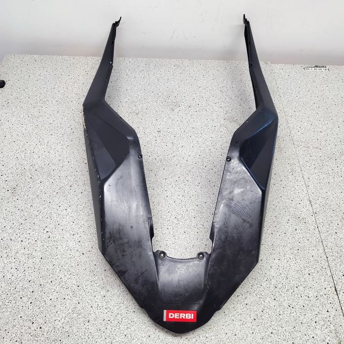 Zadupek, ogon, owiewka, osłona tył Derbi GP1