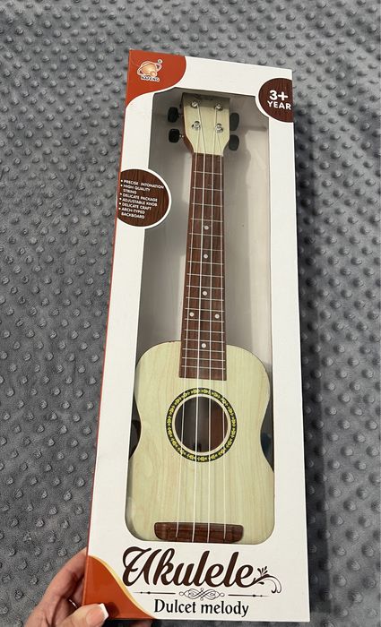 Гітара дитяча, ukulele