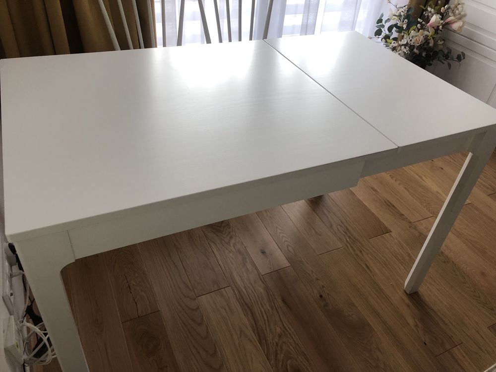 Stol rozkladany bialy ikea