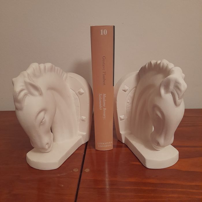 Cabeça de cavalo suporte para livros