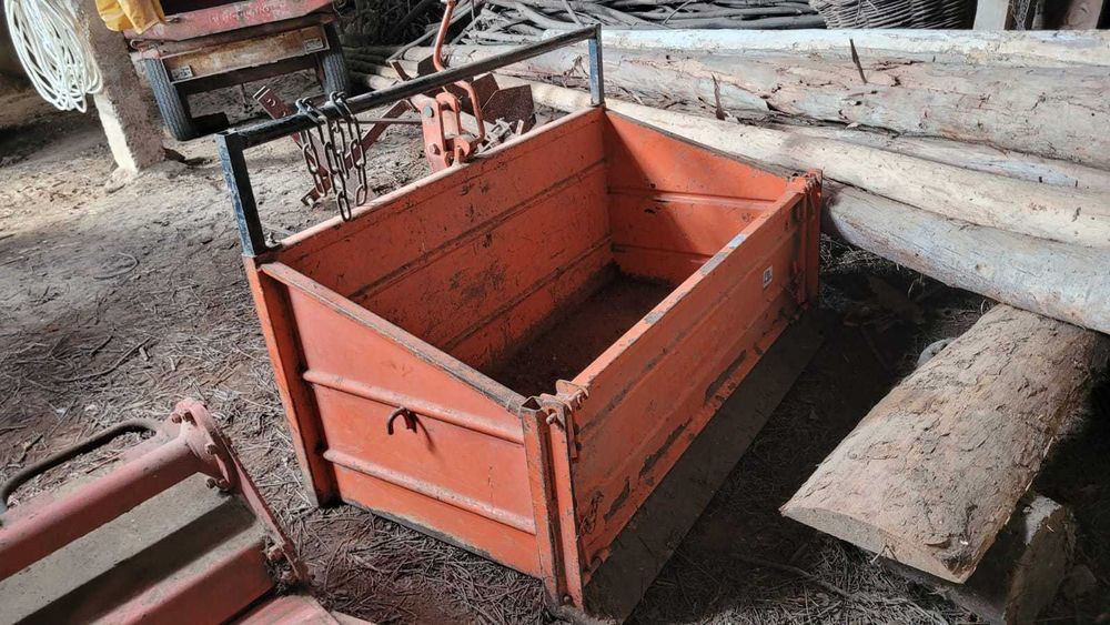 Trator Kubota 4x4 c matricula (reboque+Gamela+frese+charrua+capindeira