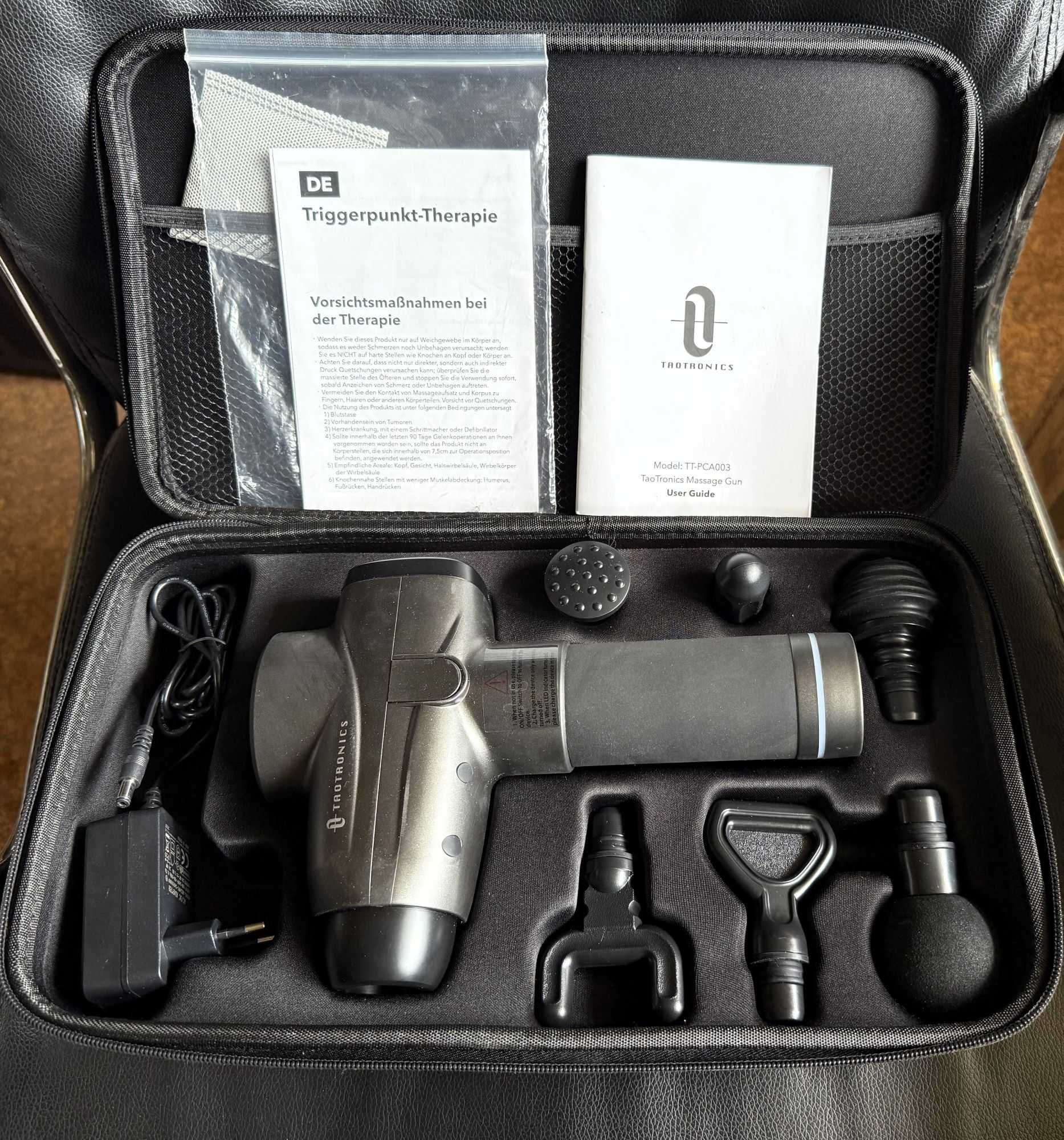 Masażer perkusyjny TaoTronics Massage Gun z 10 poziomami 6 głowic