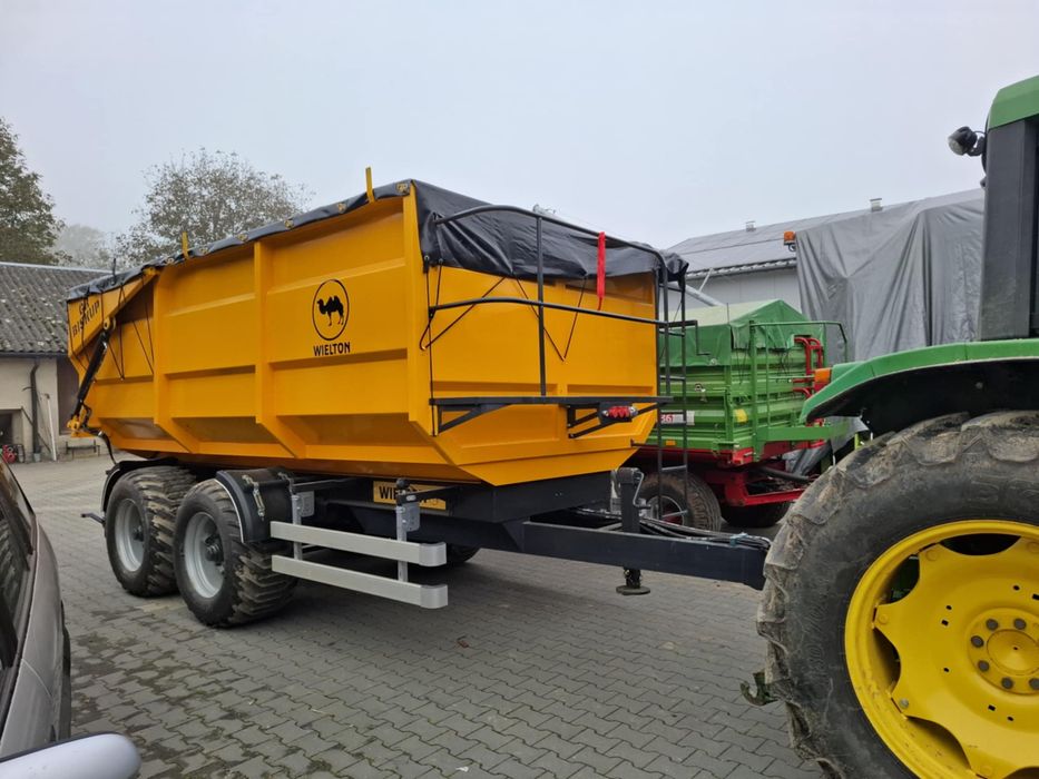 Przyczepa skorupowa przyczepa na bele