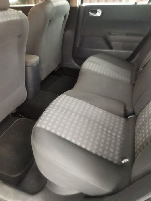 Авто Меган 2 сірого кольору, відмінний стан