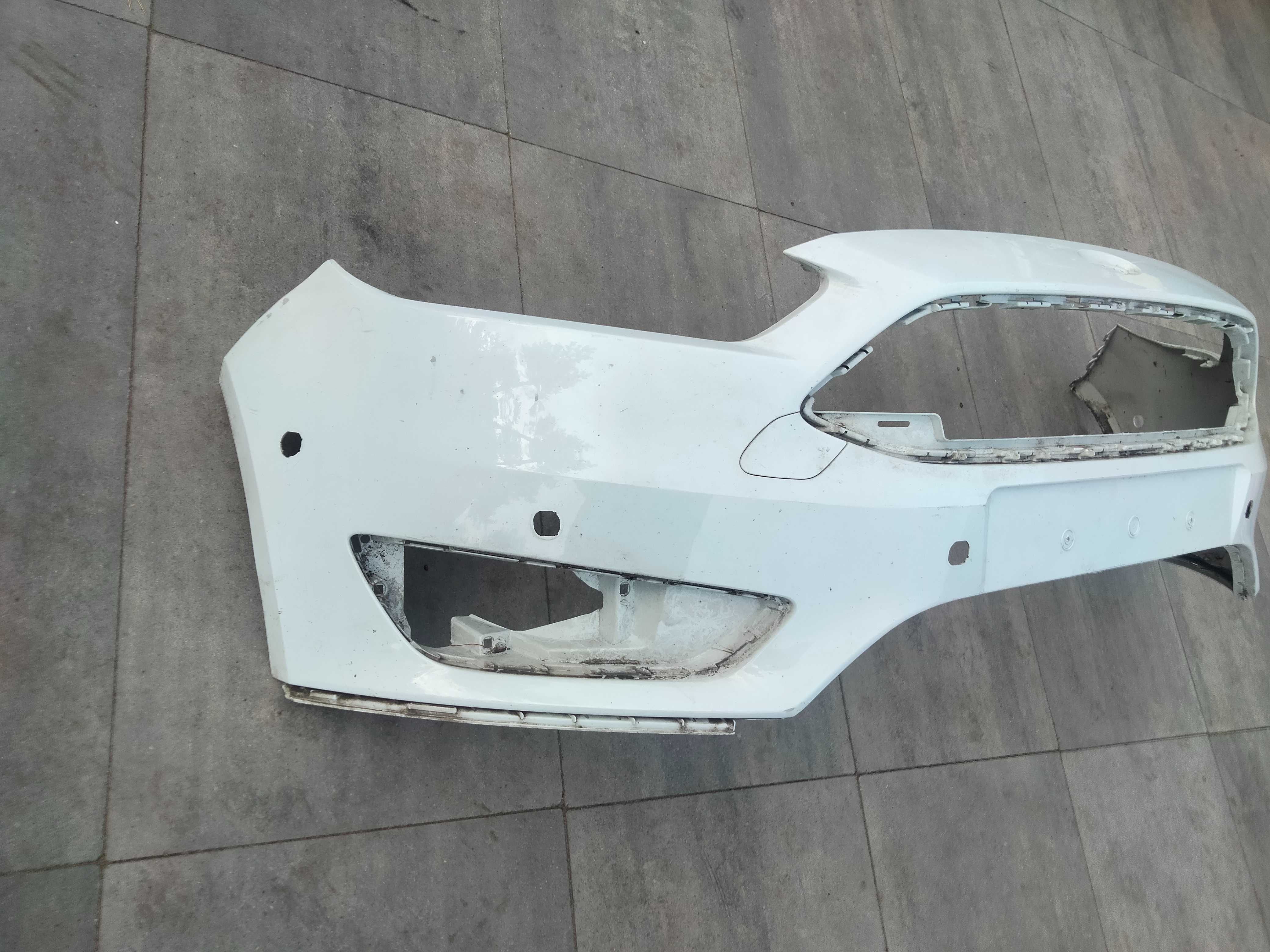 ZDERZAK PRZÓD przedni FORD FOCUS III MK3 LIFT 14-18 bialy igla