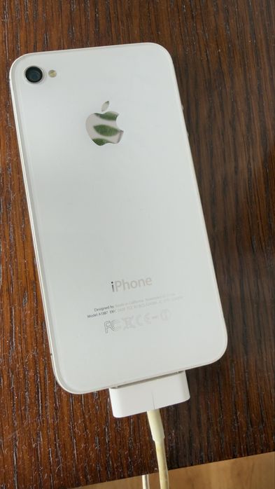 iPhone 4s 8Gb biały