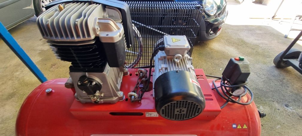 Vendo Compressor de 12 Quilos