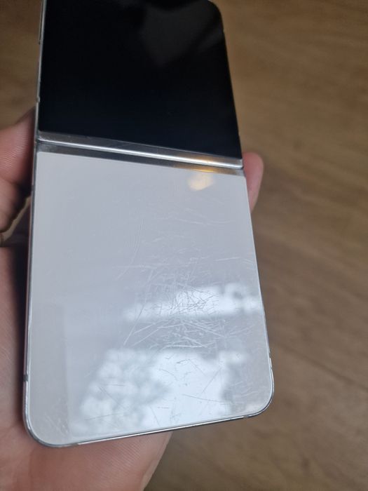 Samsung FLIP 5 V 8GB/512GB składany