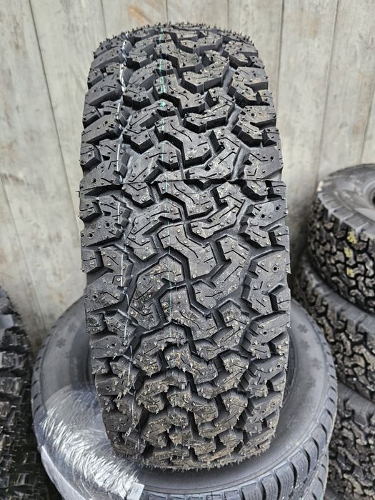 Opona Terenowa 235/70 R16 All-Terrain 4x4 BF/AT
