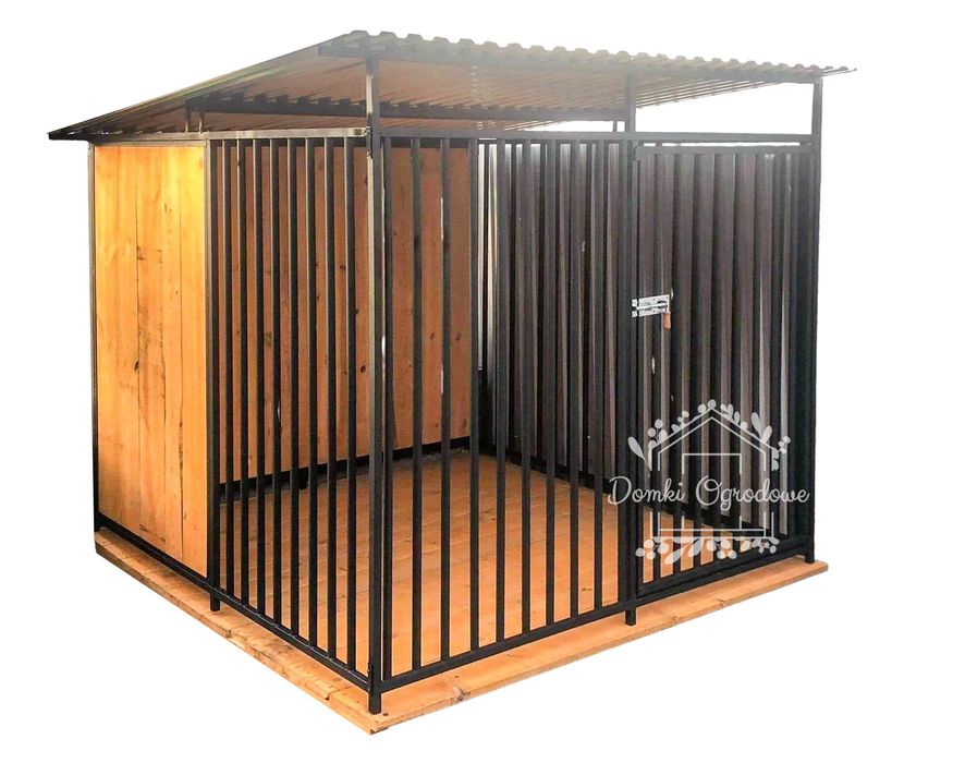 Kojec dla psów 2x2m Drewniana podłoga ściany zabudowane drewnem ID592