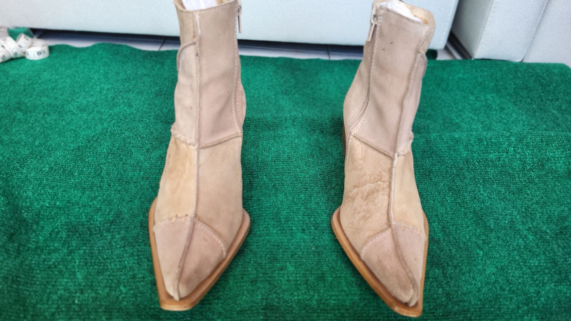 Botas em camurça  beje 36