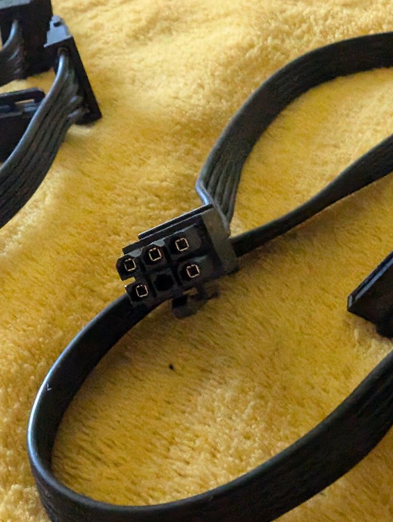 2x kable zasilające do dysków twardych - komputer stacjonarny PC