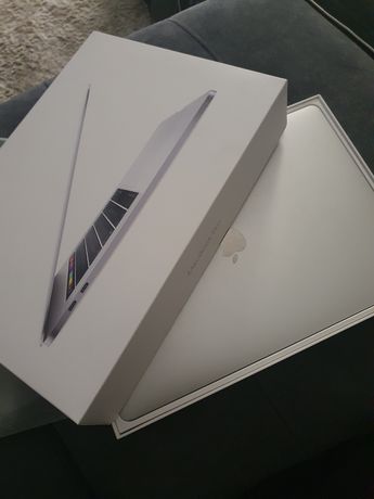 Macbook pro 15 core i9 novo