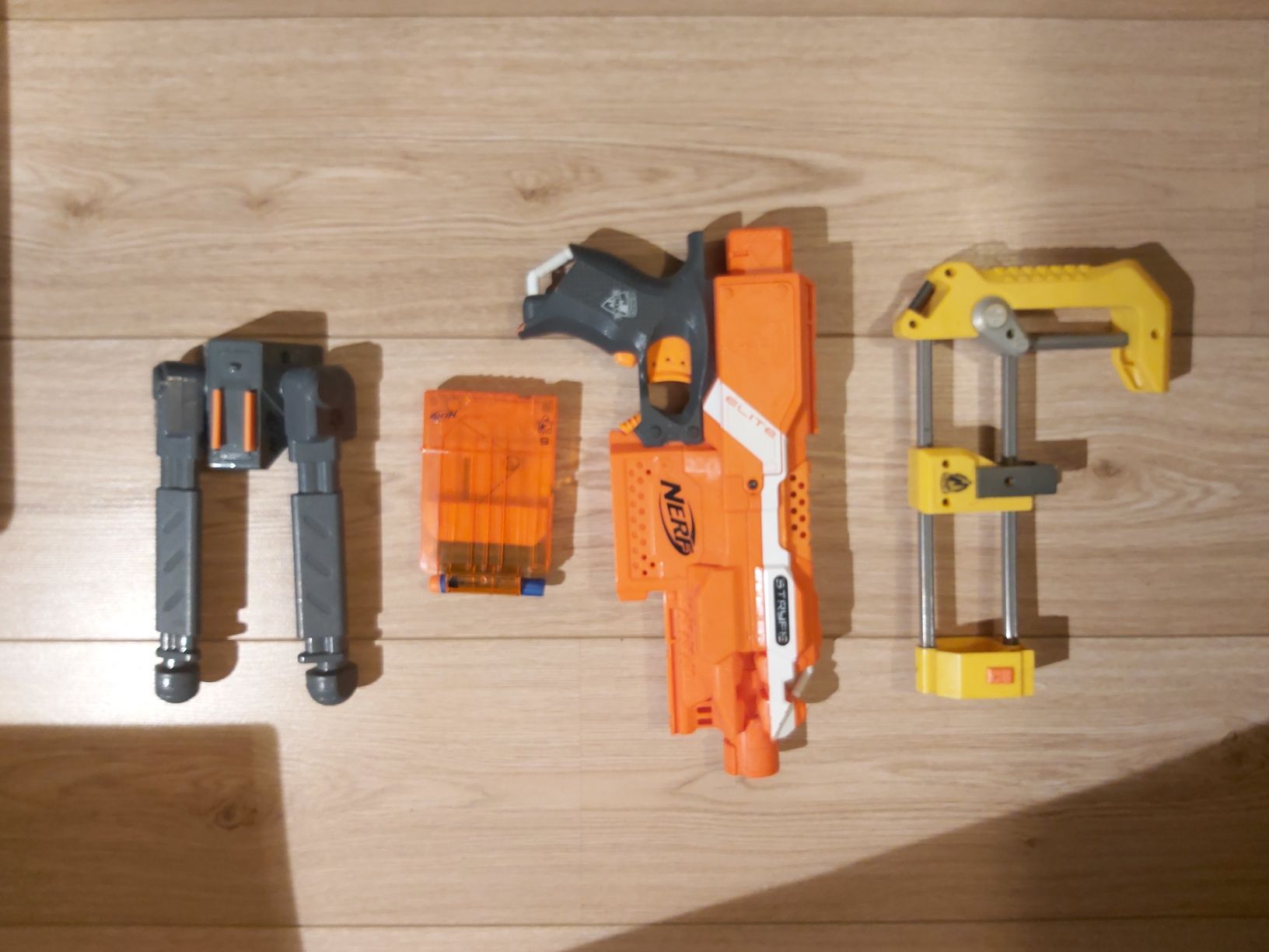 NERF N-STRIKE ELITE Stryfe Blaster (Elétrica)