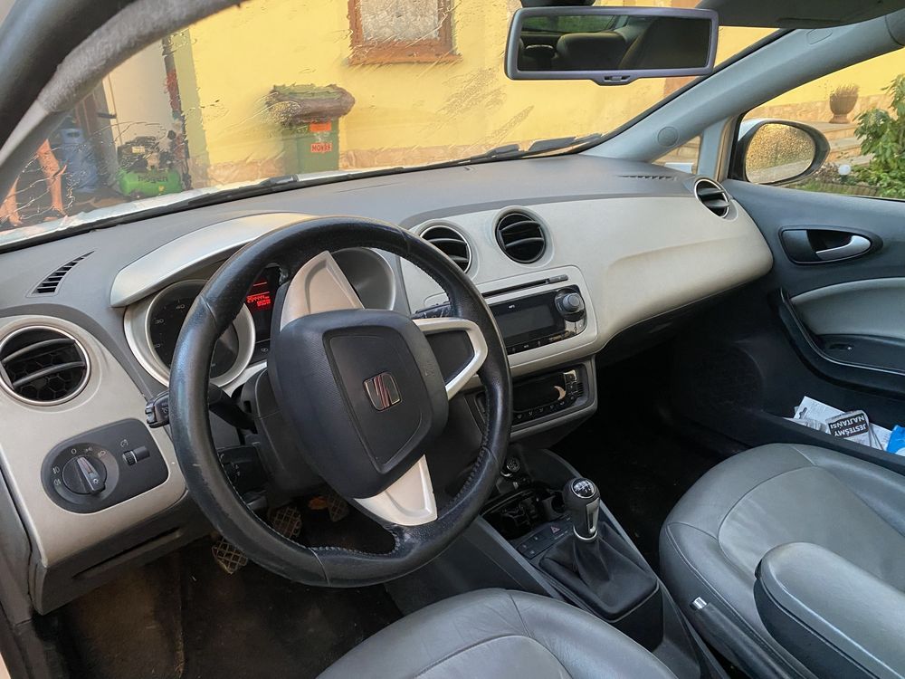 Seat Ibiza IV FR 1.9TDI //Xenon// Panorama