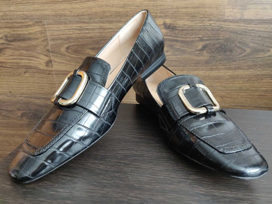 Лоферы Zara р. 37, стелька 24,5 см. под крокодилову кожу, новые