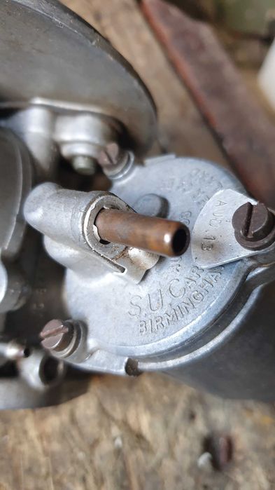 Volante e carburador de carro - Vintage,  retro, antigo