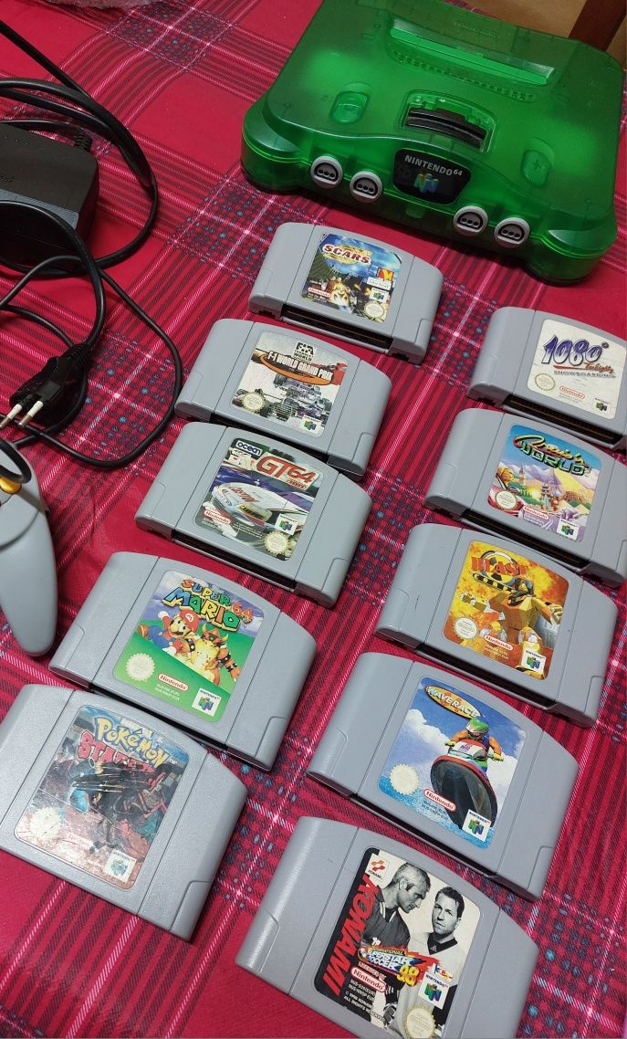 Nintendo 64 verde translúcida com jogos