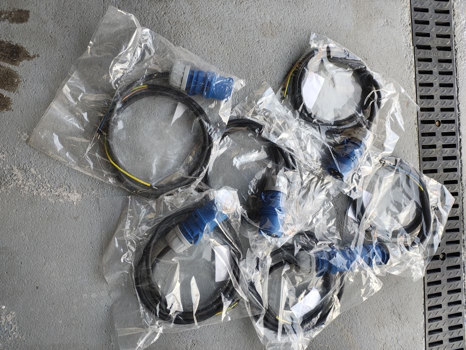 Wtyczka siłowa PCE 16A IP44 2P + 230V typ 013
