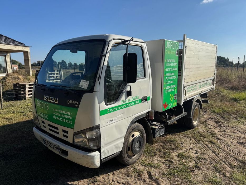 Isuzu Nkr