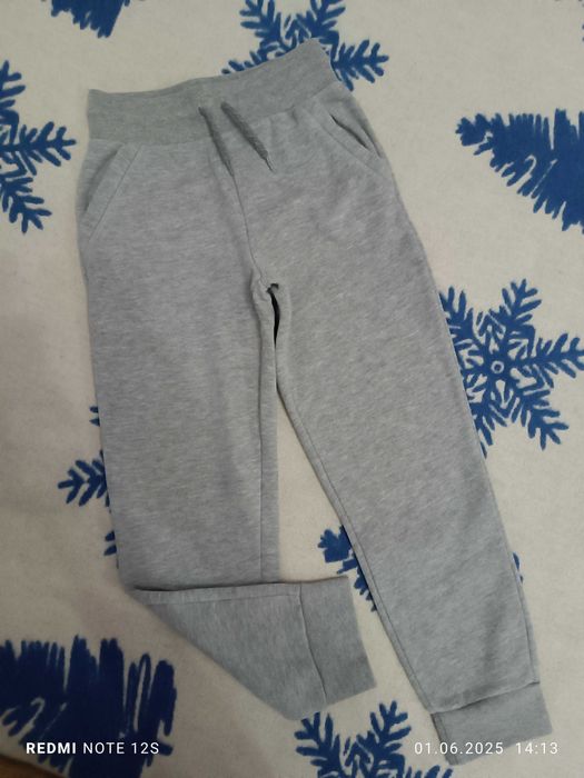 Спортивні штани Primark на 6-7 років