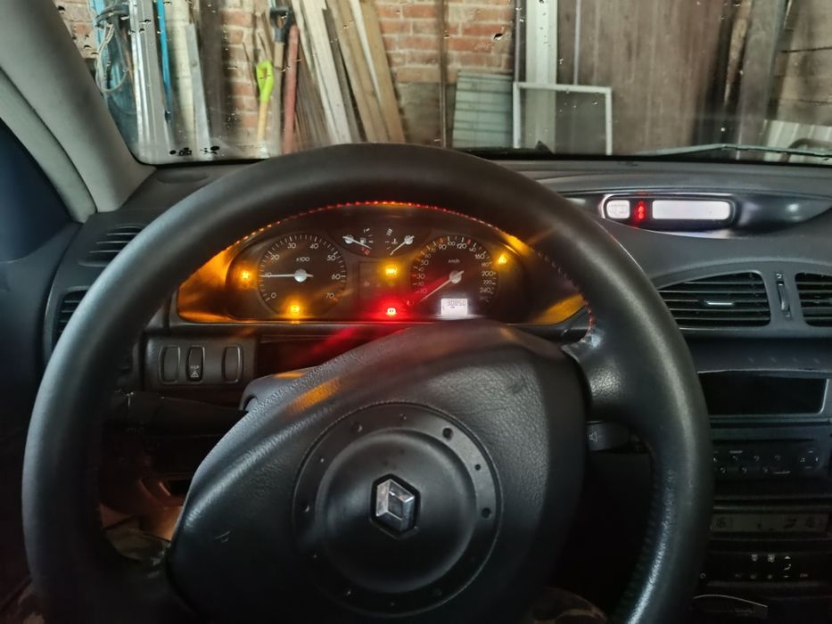 Продам Лагуну 1.8 газ/бенз