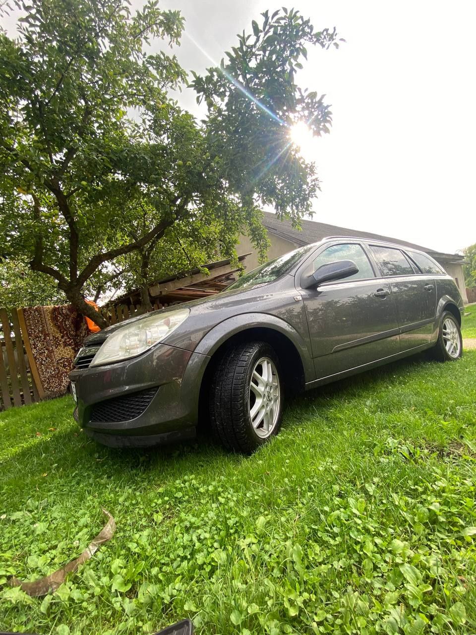 Opel Astra H 1.7