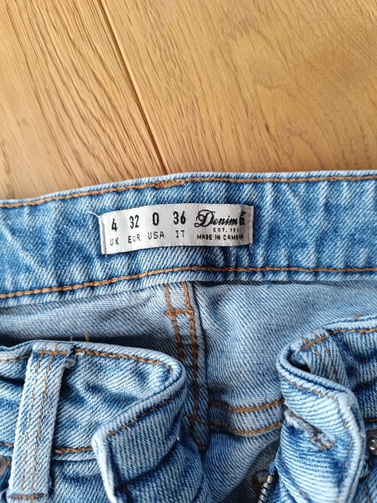 Sprzedam spodnie jeansowe dziewczęce